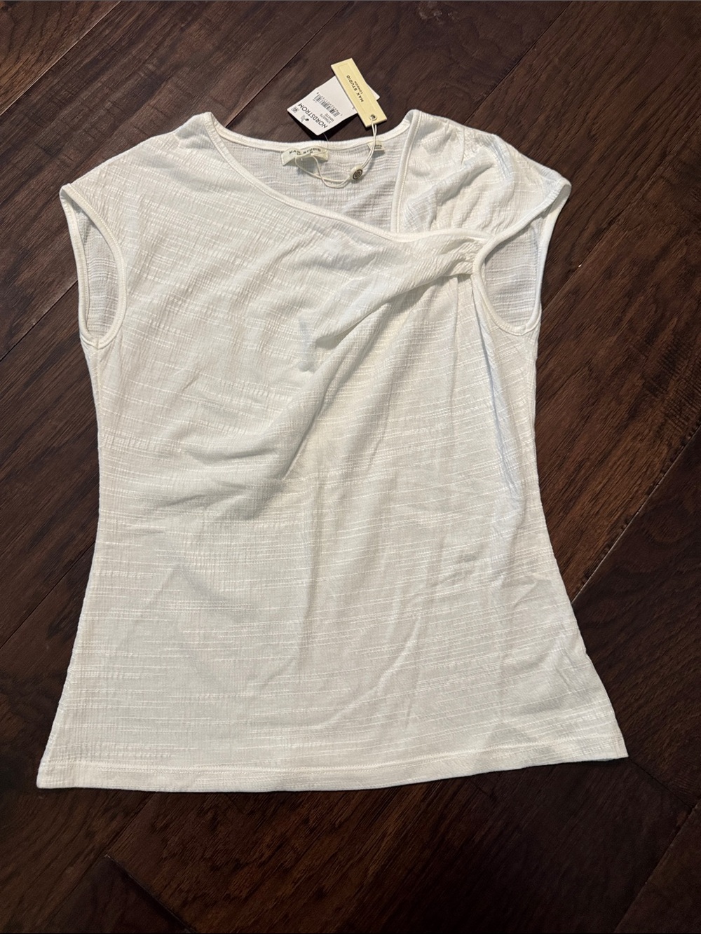 Max Studio White Textured Cap-Sleeve Tank